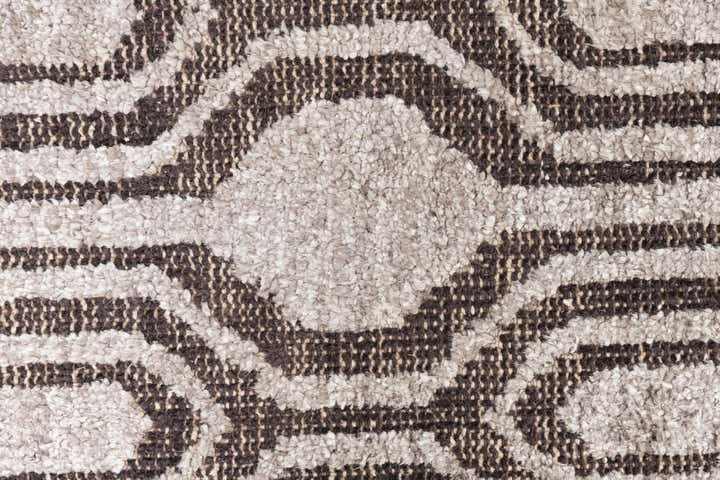4' 9 x 8' Hand Knotted Darya Rug
