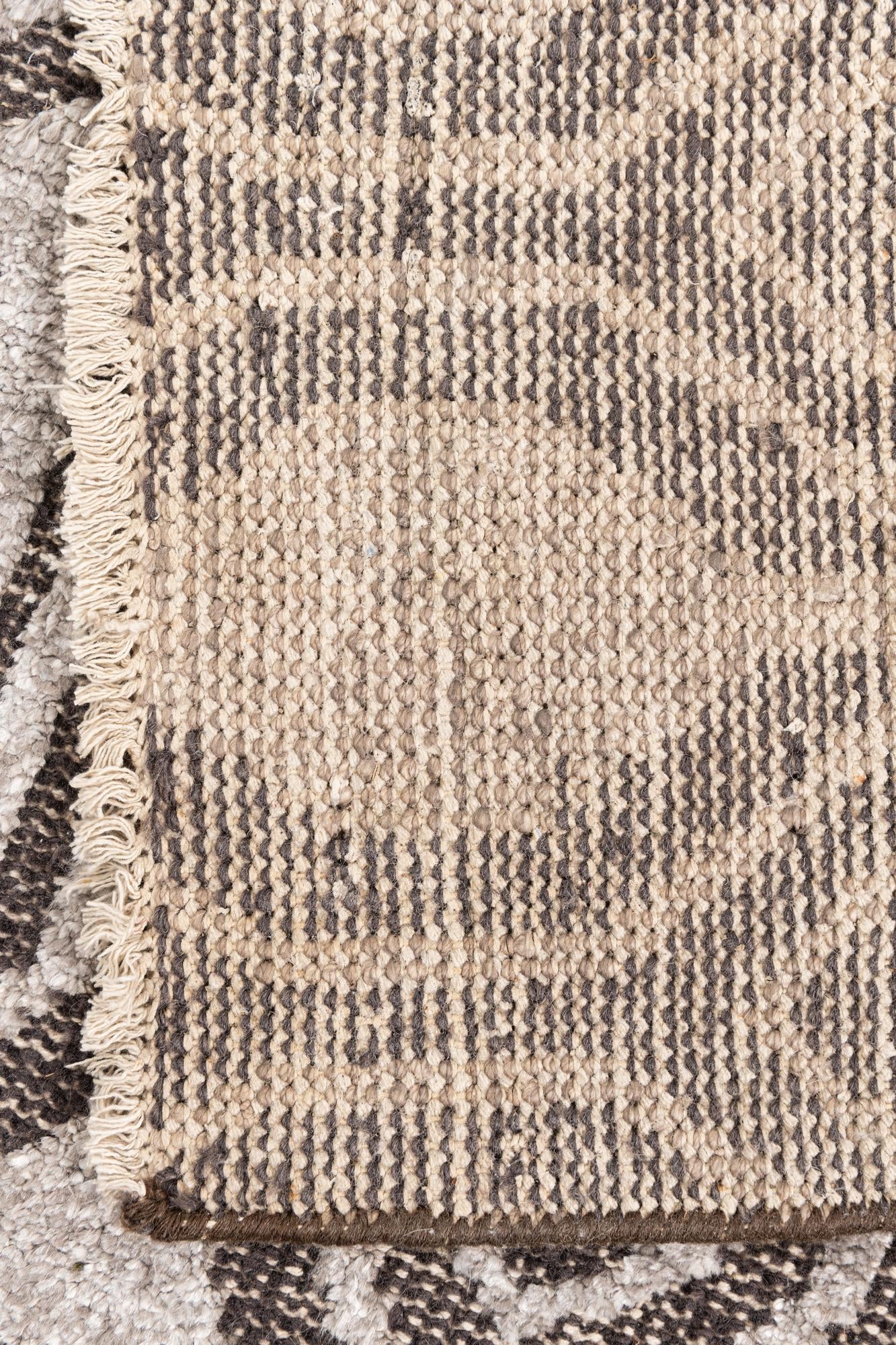 4' 9 x 8' Hand Knotted Darya Rug