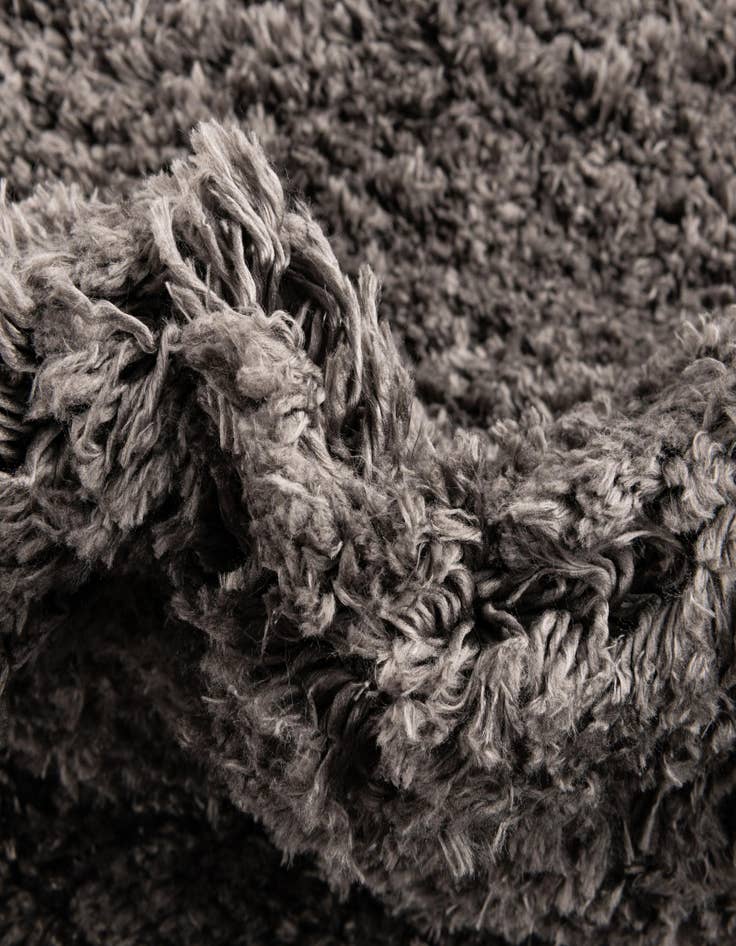 Detail image of 2' x 3' 7 Infinity Shag Rug