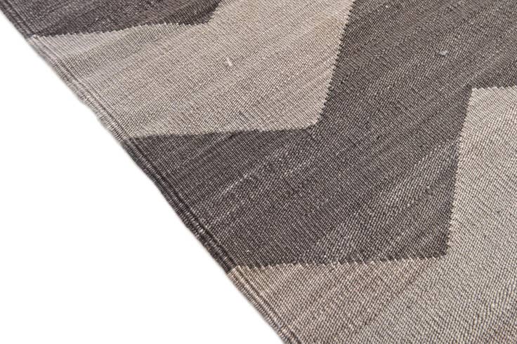 Detail image of 5' x 6' 4 Hand Woven Kilim Modern Wool Rug