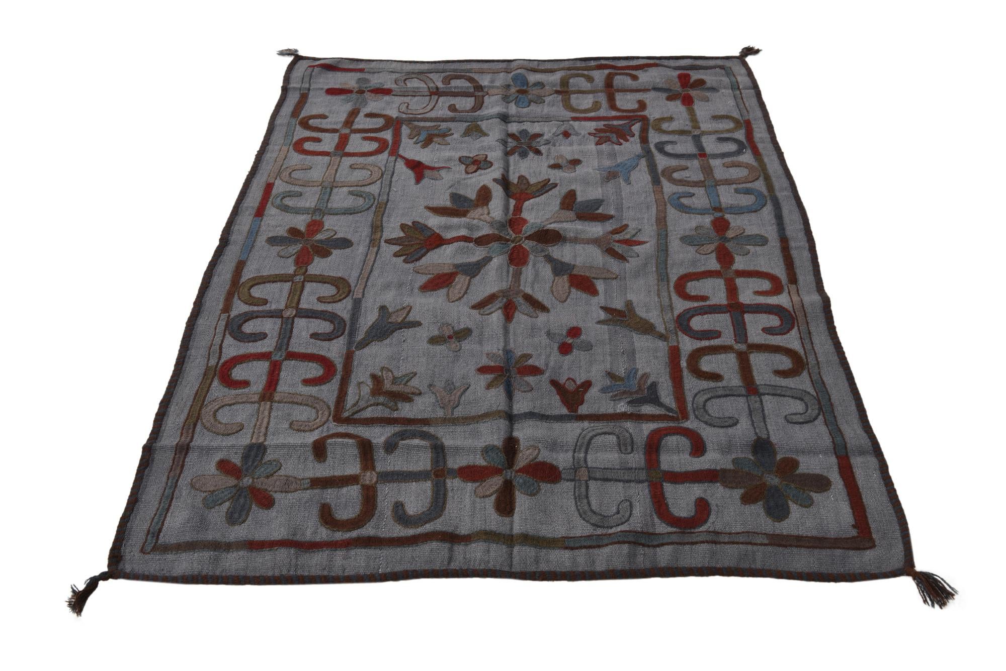 4' x 5' 5 Hand Woven Kilim Modern Wool Rug