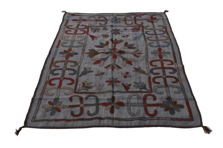 Detail image of 4' x 5' 5 Hand Woven Kilim Modern Wool Rug