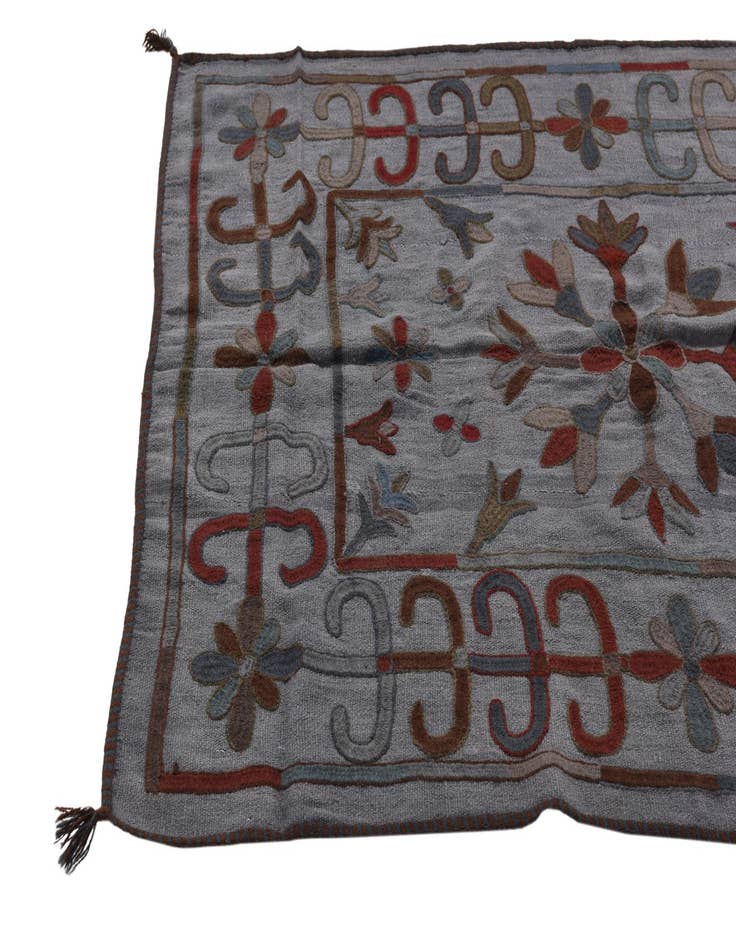 Detail image of 4' x 5' 5  Hand Woven Kilim Modern Wool Rug