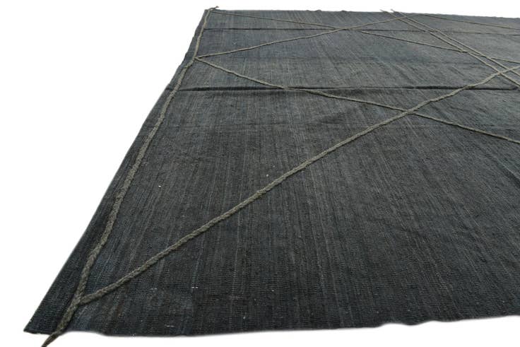 Detail image of 9' 9 x 12' 7 Hand Woven Kilim Modern Wool Rug