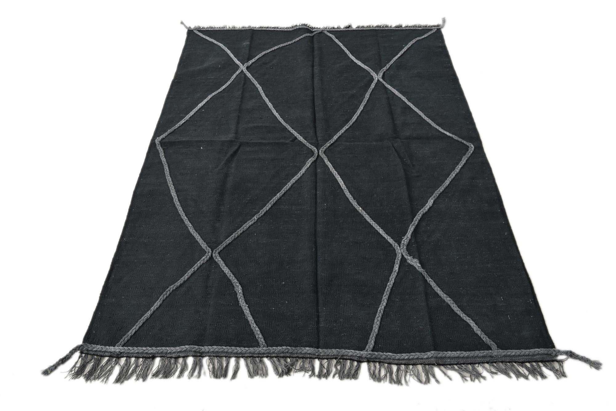 4' 2 x 6' Hand Woven Kilim Modern Wool Rug