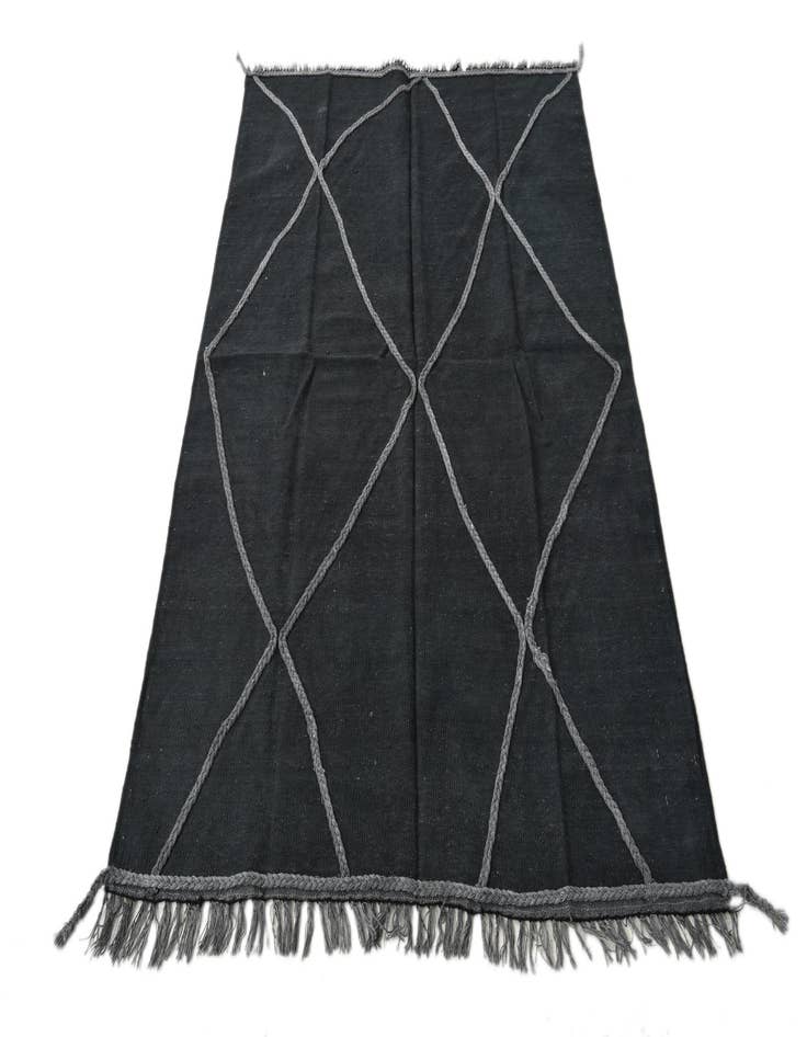 Detail image of 4' 2 x 6'  Hand Woven Kilim Modern Wool Rug