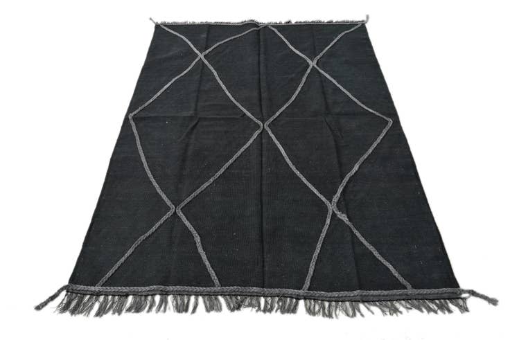 Detail image of 4' 2 x 6' Hand Woven Kilim Modern Wool Rug
