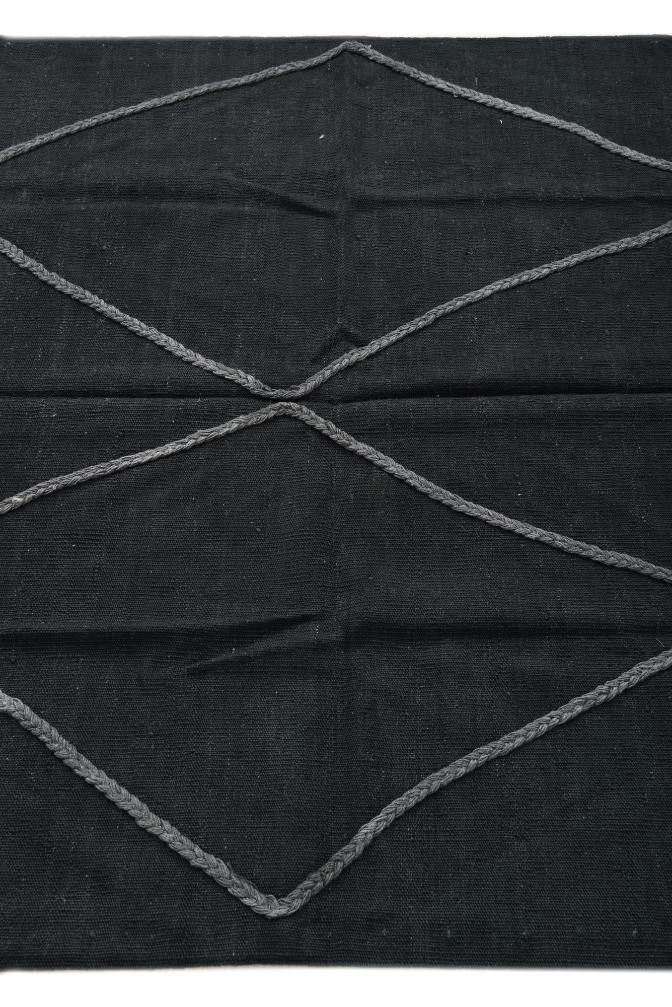 4' 2 x 6' Hand Woven Kilim Modern Wool Rug