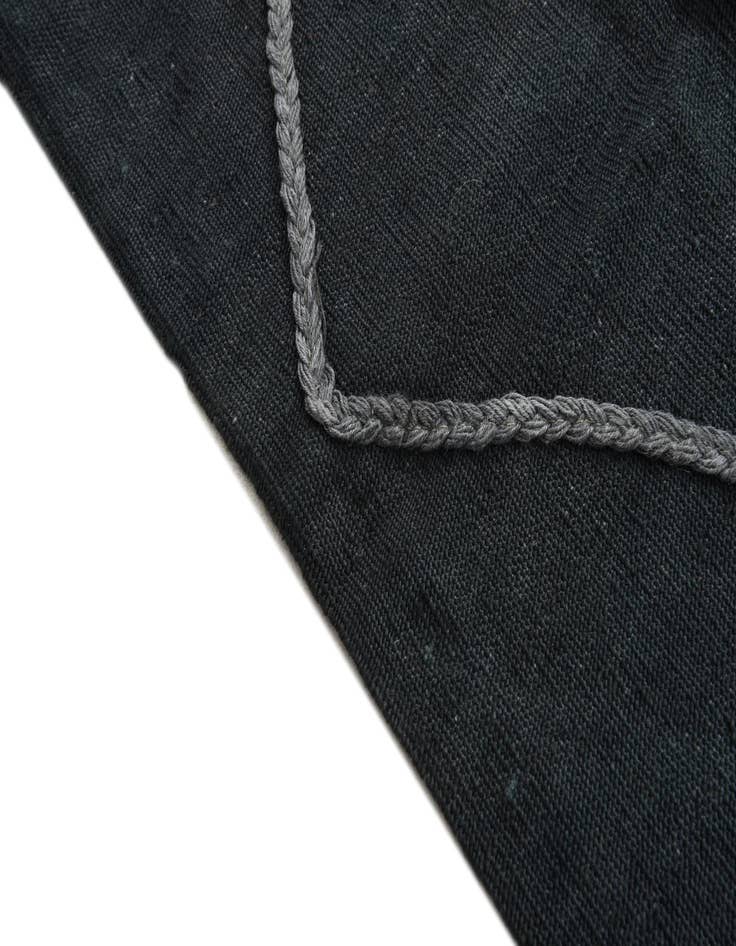 Detail image of 4' 2 x 6'  Hand Woven Kilim Modern Wool Rug