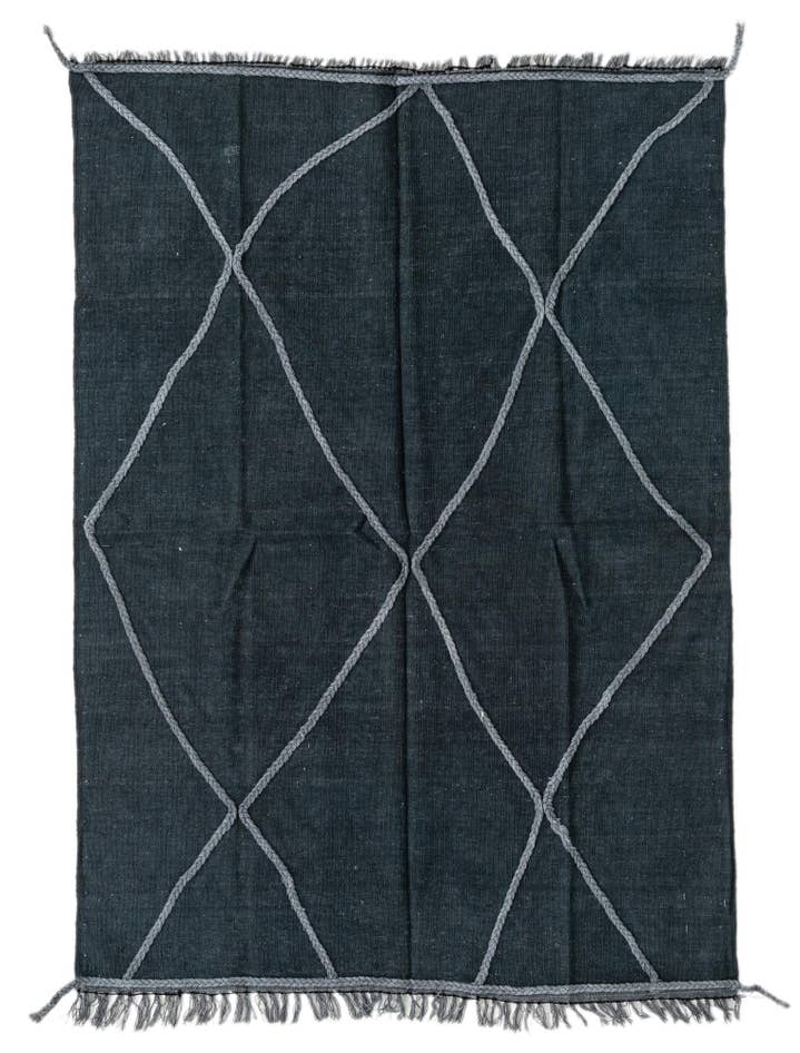 Detail image of 4' 2 x 6' Hand Woven Kilim Modern Wool Rug