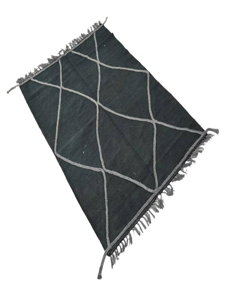 Detail image of 3' 4 x 4' 10  Hand Woven Kilim Modern Wool Rug