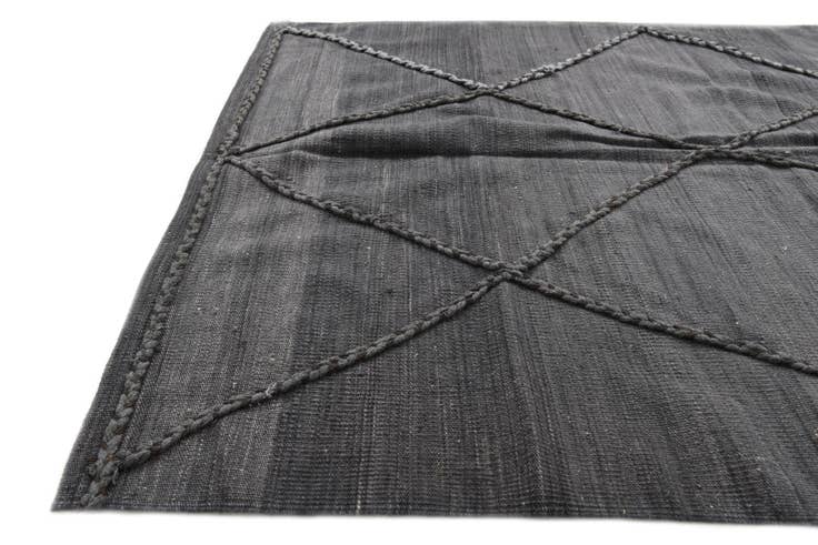 Detail image of 4' 2 x 5' 9 Hand Woven Kilim Modern Wool Rug