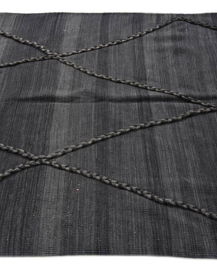 Detail image of 4' 2 x 5' 10  Hand Woven Kilim Modern Wool Rug