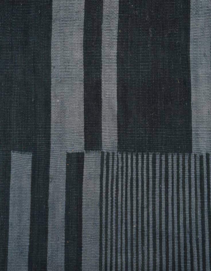 Detail image of 6' 4 x 9' 3  Hand Woven Kilim Modern Wool Rug