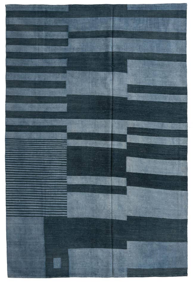Detail image of 6' 4 x 9' 3 Hand Woven Kilim Modern Wool Rug