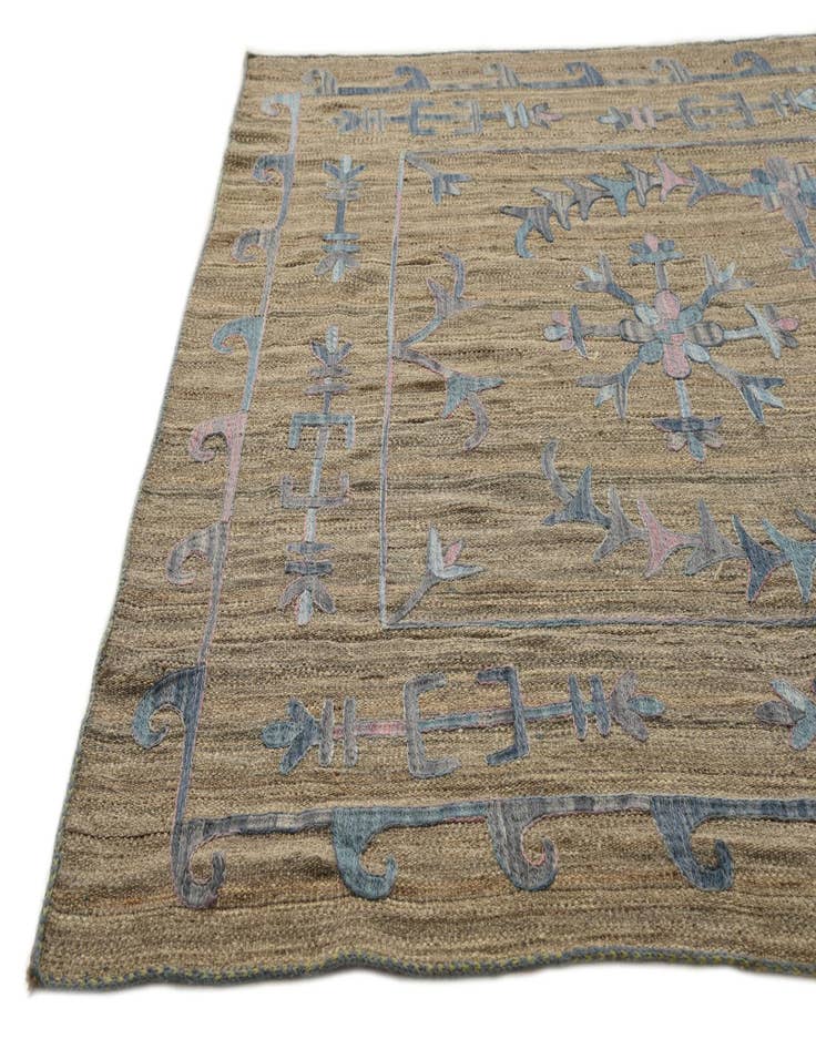 Detail image of 5' 7 x 7' 8 Hand Woven Kilim Suzani Wool Rug
