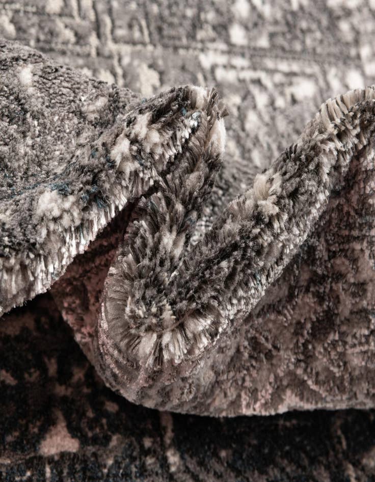 Detail image of 5' 3 x 7' 7 Modern Classical Rug