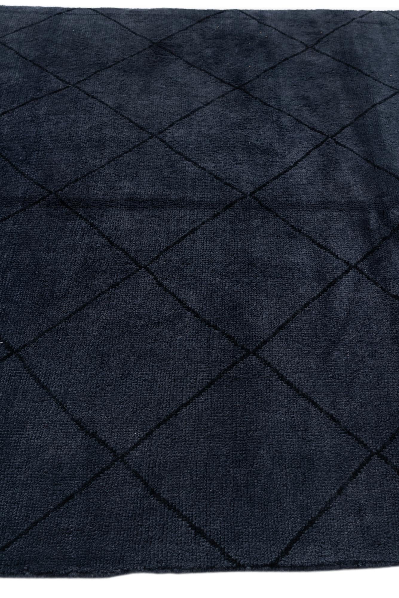 5' x 8' 1 Hand Knotted Moroccan Wool Rug