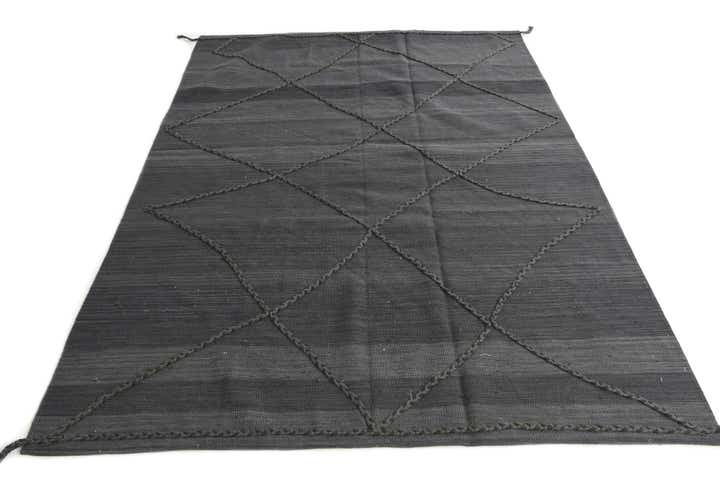 5' x 7' 10 Hand Knotted Moroccan Wool Rug