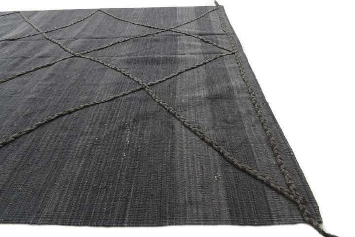 5' x 7' 10 Hand Knotted Moroccan Wool Rug