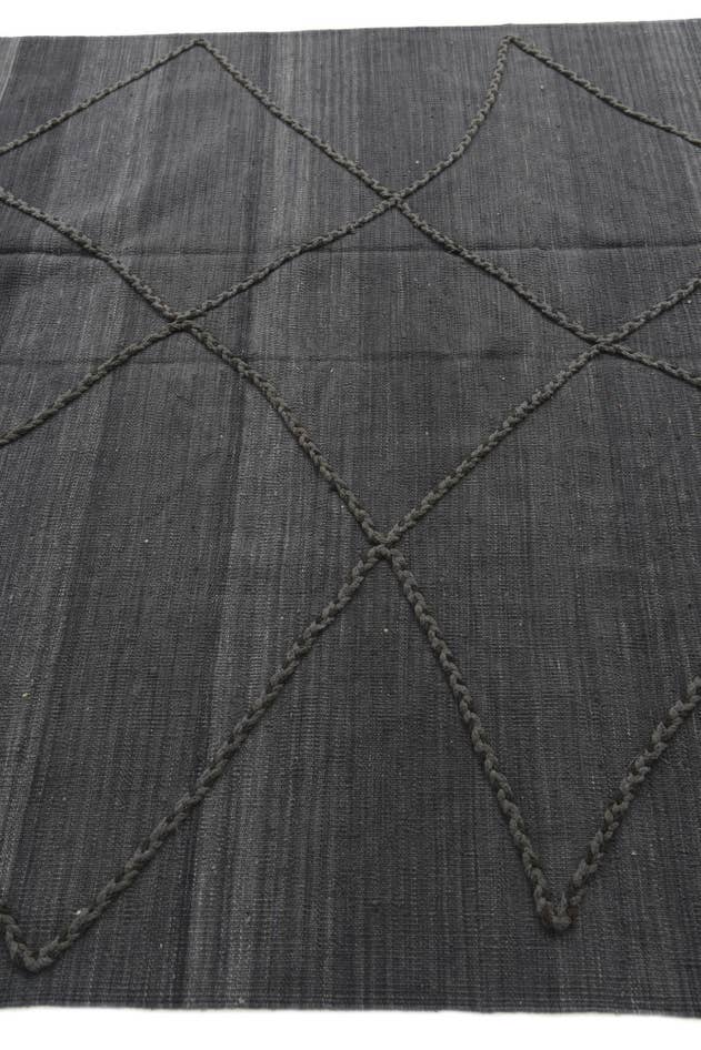 Detail image of 5' x 7' 10 Hand Knotted Moroccan Wool Rug