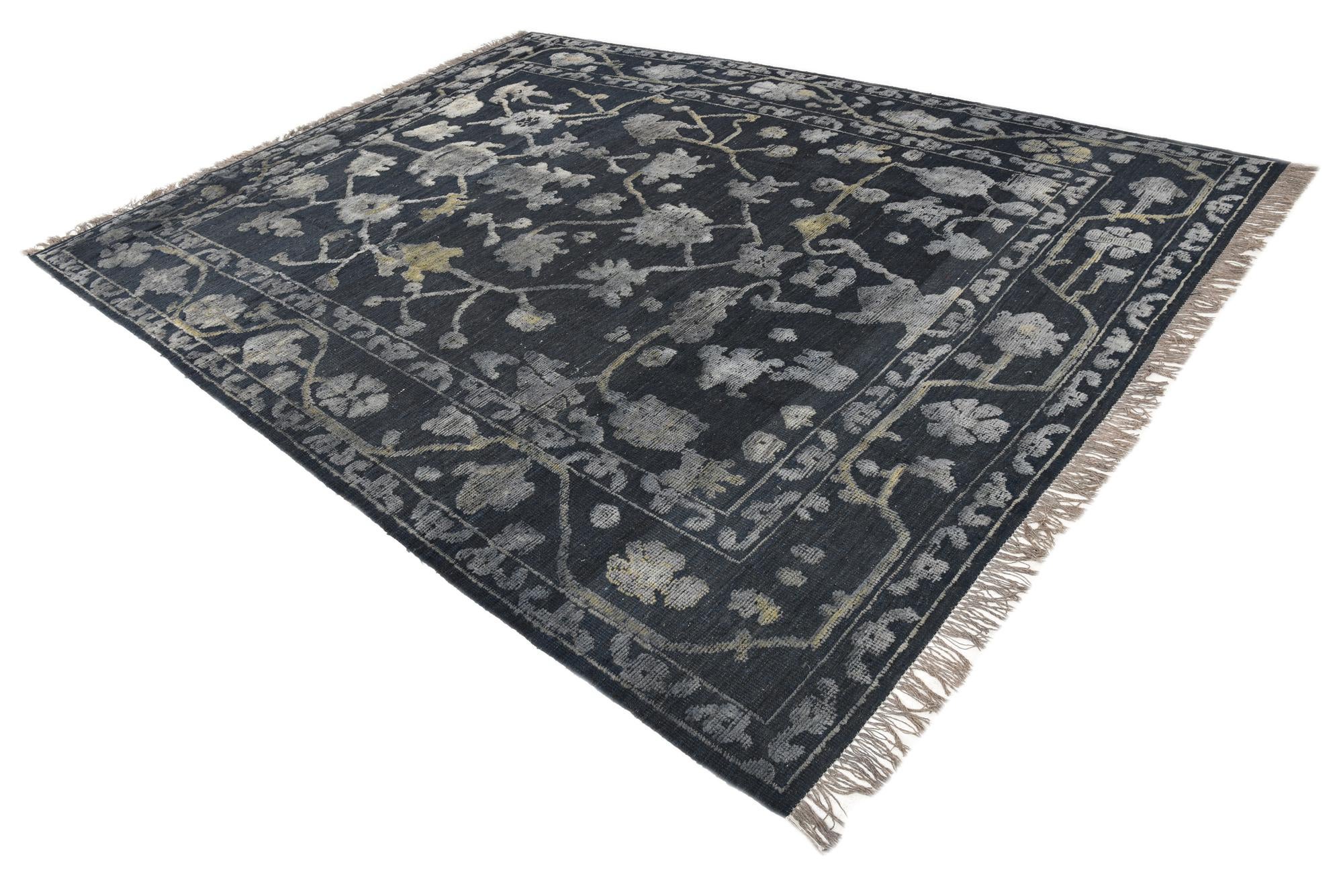 9' 2 x 12' 6 Hand Knotted Oushak Wool Rug