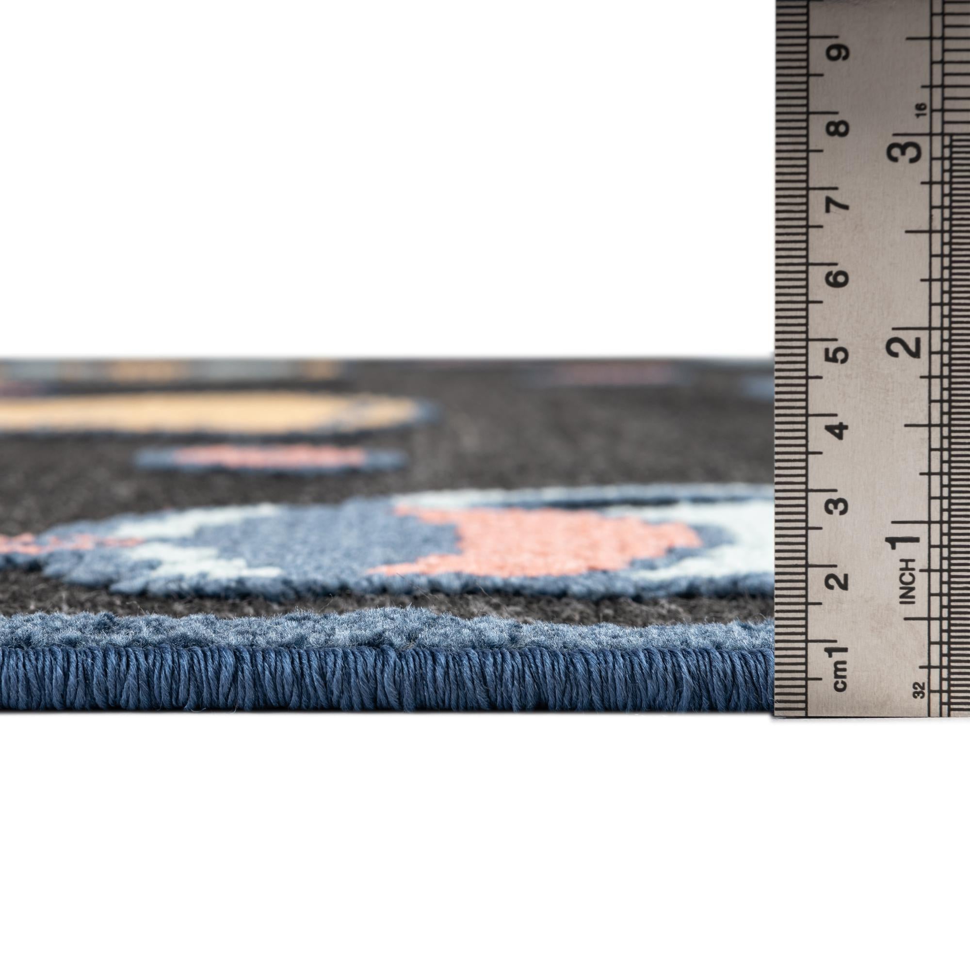 150cm x 230cm Easy-Clean Indoor / Outdoor Rug