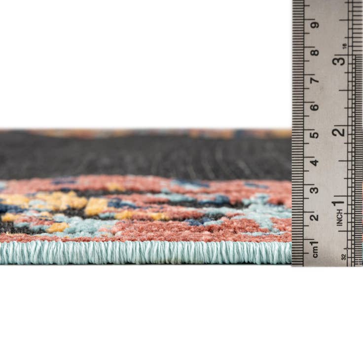 Detail image of 5' x 7' 7 Easy-Clean Indoor / Outdoor Rug