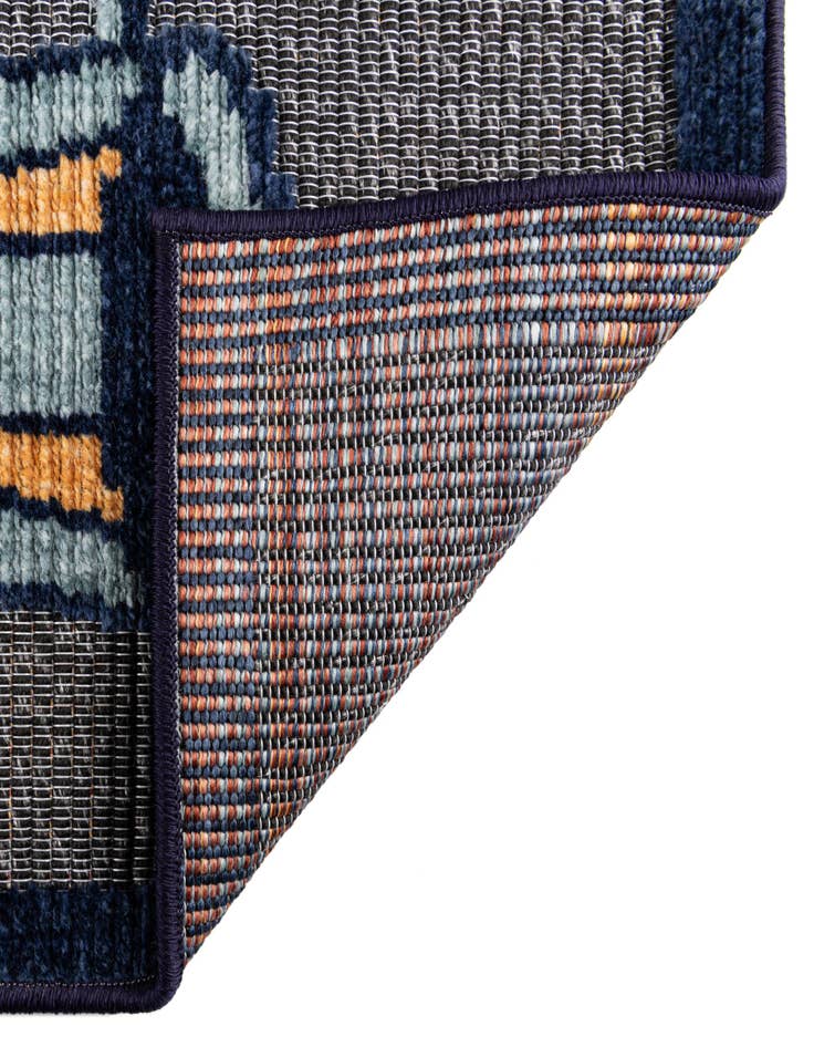 Detail image of 5' x 7' 7  Washable  Indoor / Outdoor Rug