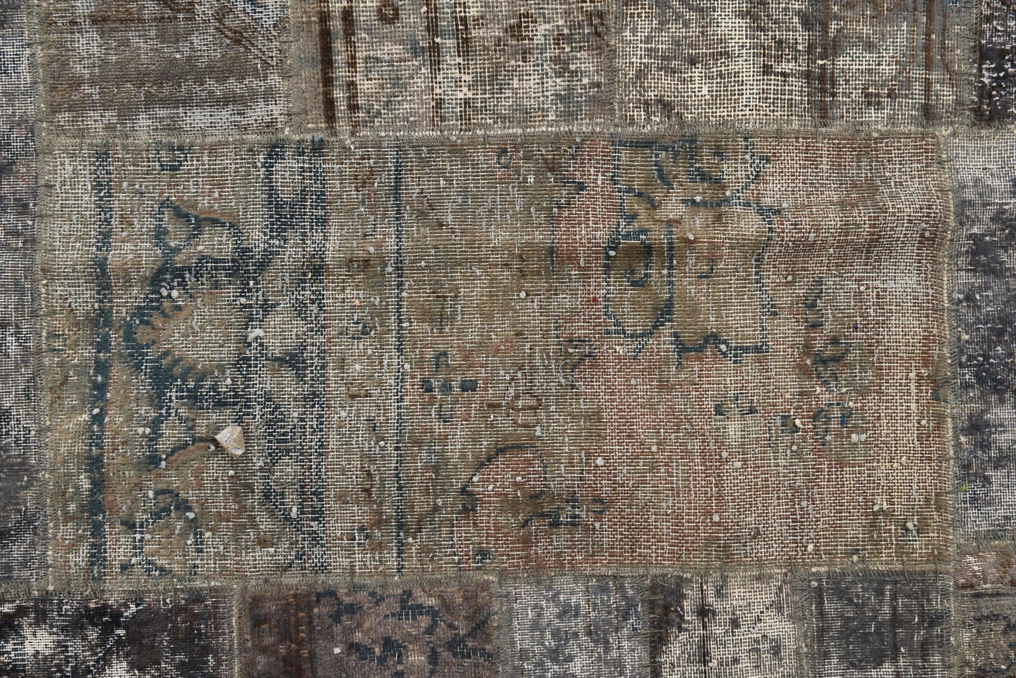 6' x 9' 1 Hand Knotted Ultra Vintage Persian Wool Rug