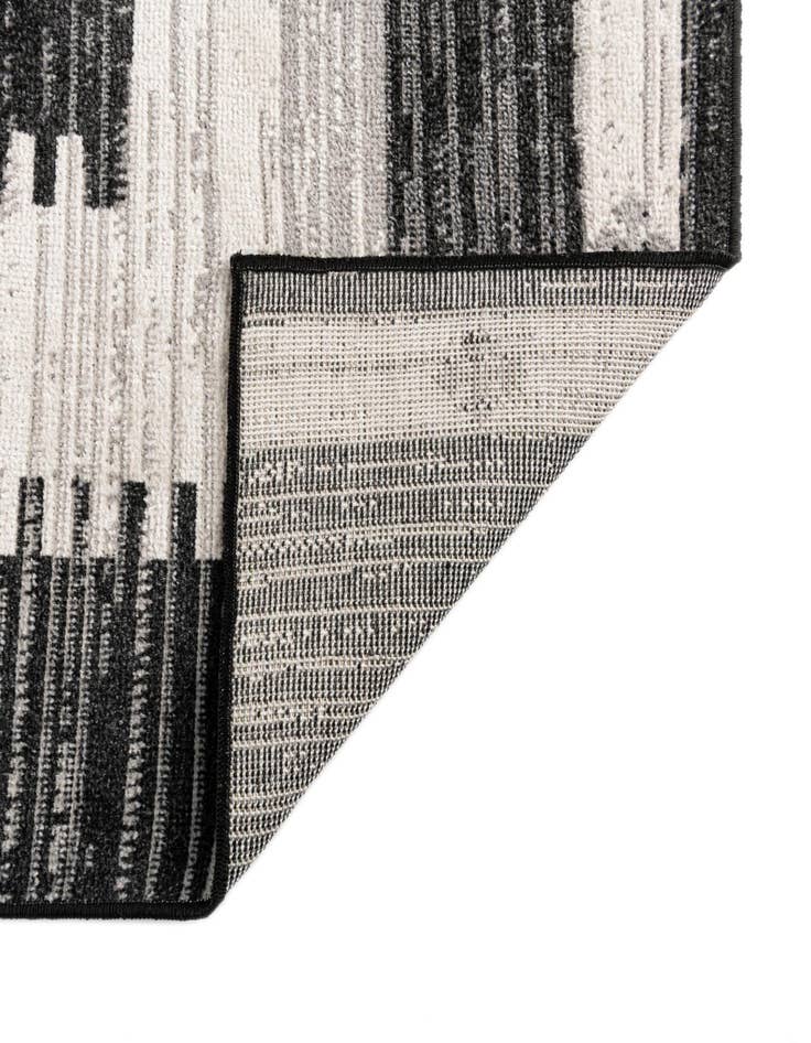 Detail image of 5' 3 x 7' 7 Victoria Rug