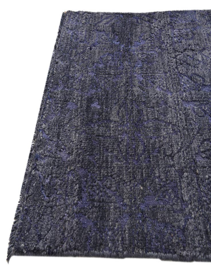 Detail image of 2' 6 x 8' 3  Hand Knotted Darya Runner Rug