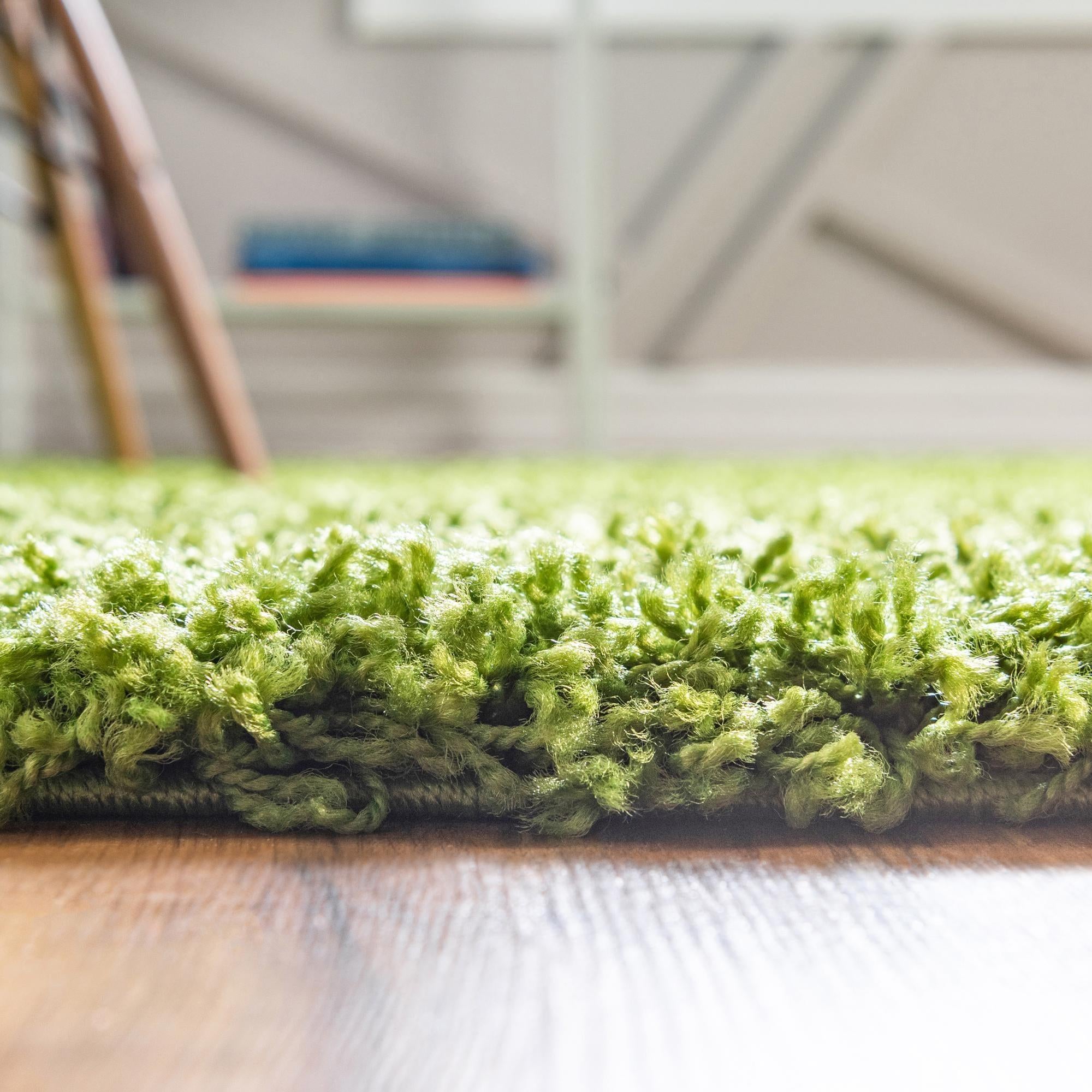 7' 10 x 7' 10 Solid Shag Square Rug