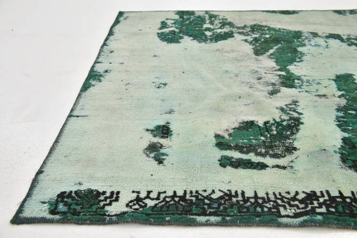 Detail image of 4' x 4' 8 Hand Knotted Ultra Vintage Persian Wool Square Rug