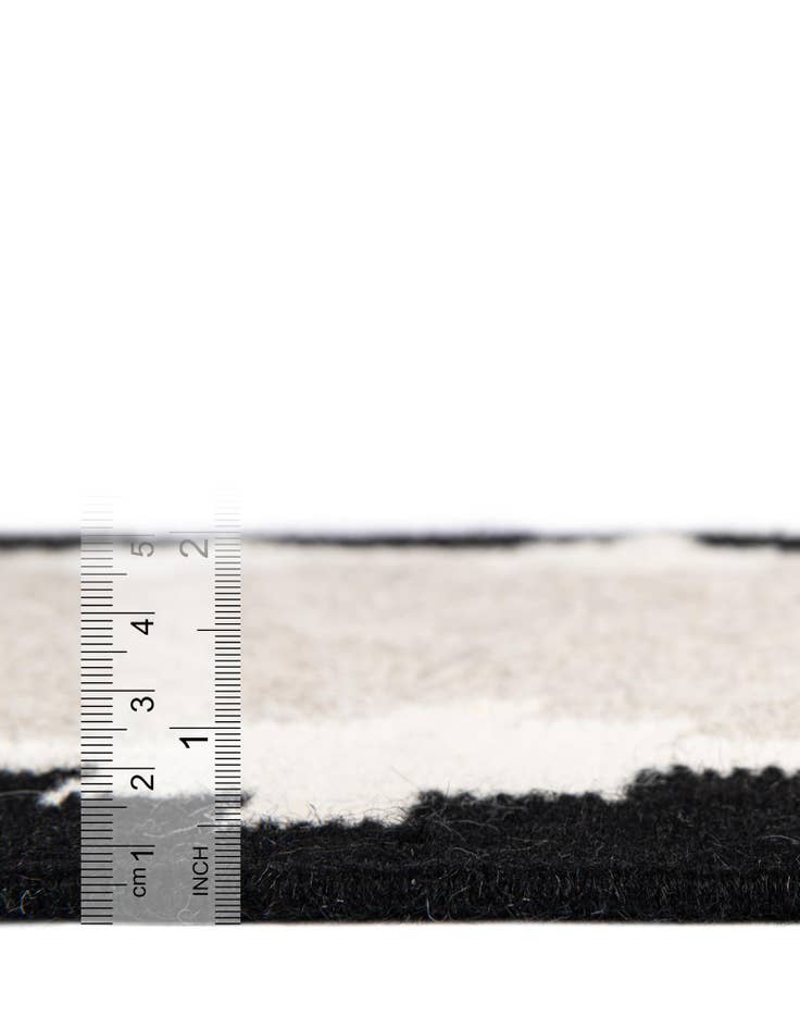 Detail image of 2' x 8'  Hand Woven Kilim Wool Runner Rug