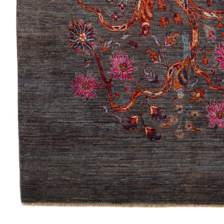 Detail image of 4' 1 x 6' 3 Hand Knotted Ariana Ziegler Rug