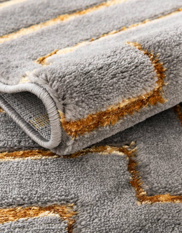 Detail image of 7' 10 x 10' Vogue Geo Rug