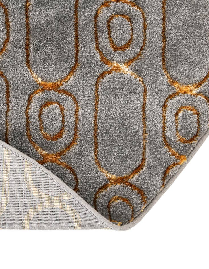 Detail image of 6' x 6' Vogue Geo Round Rug