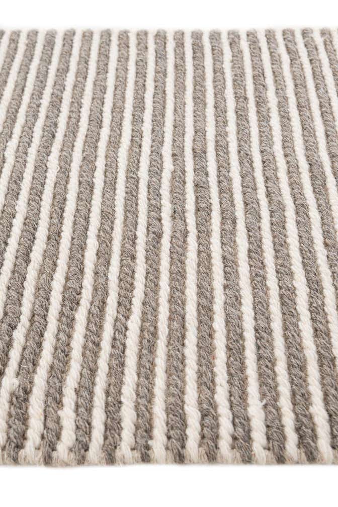 2' x 3' Hand Woven Rug