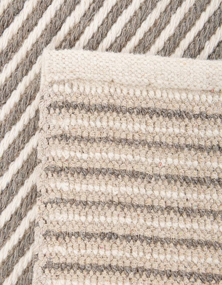 Detail image of 2' x 3'  Hand Woven  Rug