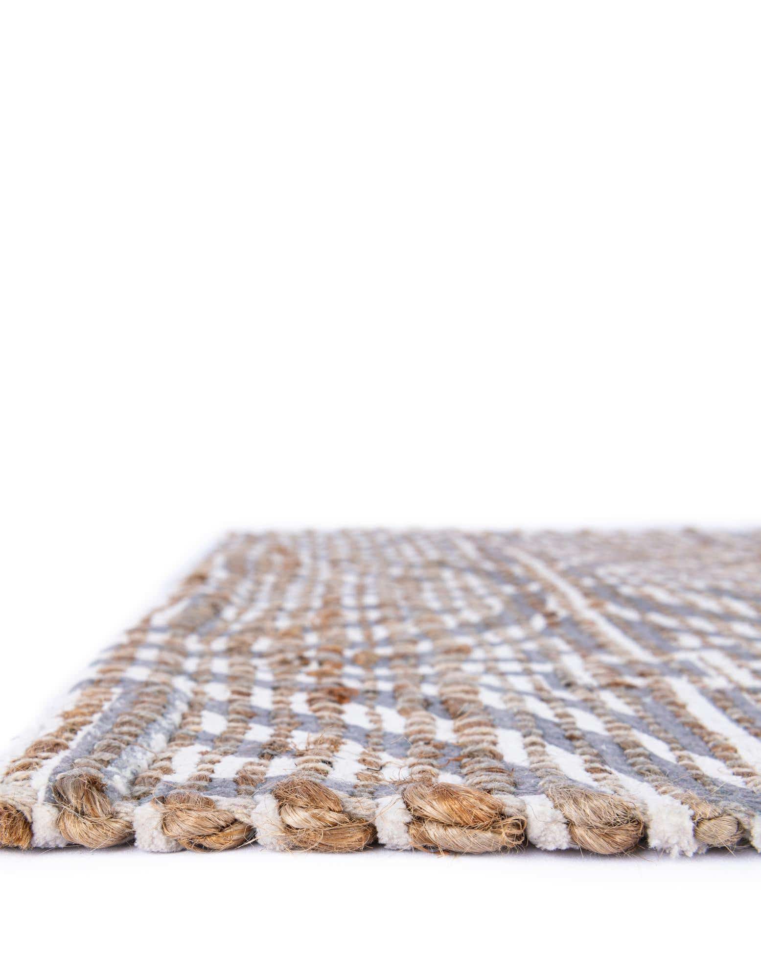 Detail image of 125cm x 185cm  Hand Woven Chenille Jute Alfombra