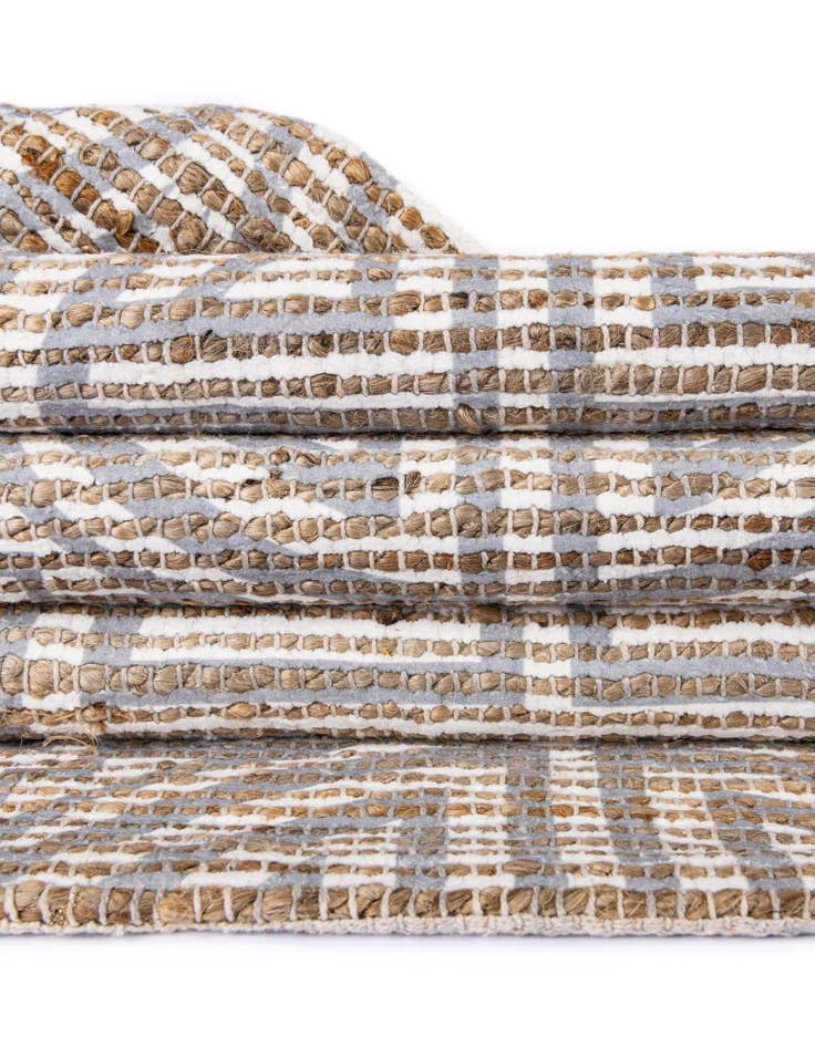 Detail image of 9' x 12' Hand Woven Chenille Jute Rug