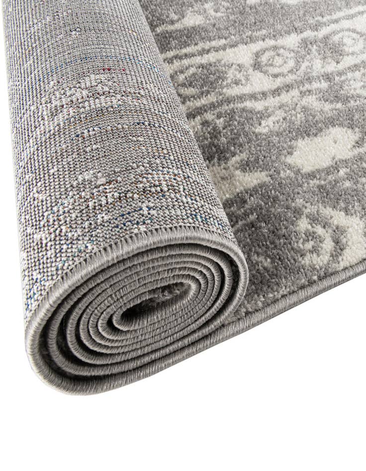 Detail image of 5' 3 x 8' Lennon Rug