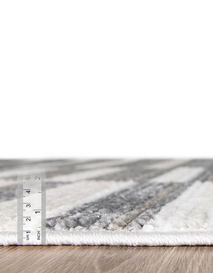 Detail image of 5' x 8' Odyssey Rug