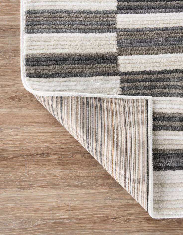 Detail image of 5' x 8' Odyssey Rug