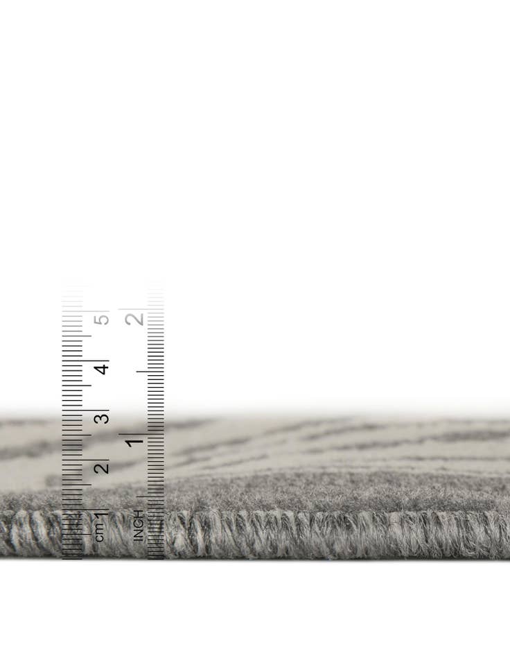 Detail image of 4' x 6' Savannah Rug