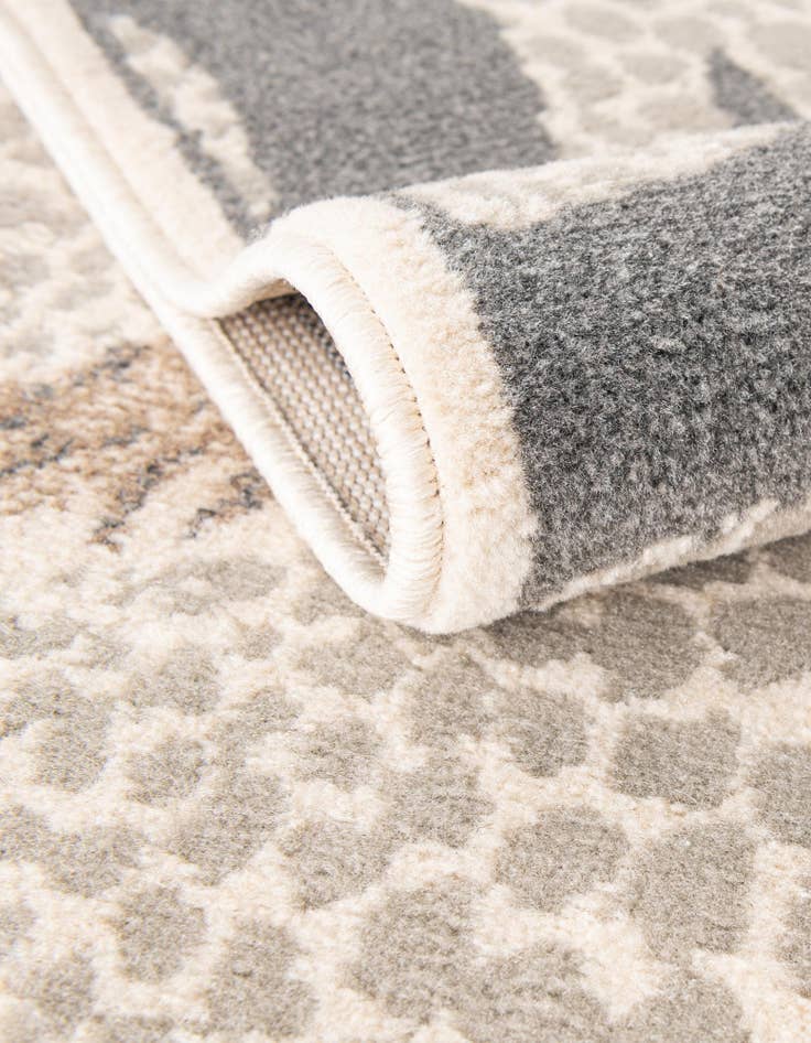 Detail image of 2' x 3' Savannah Rug