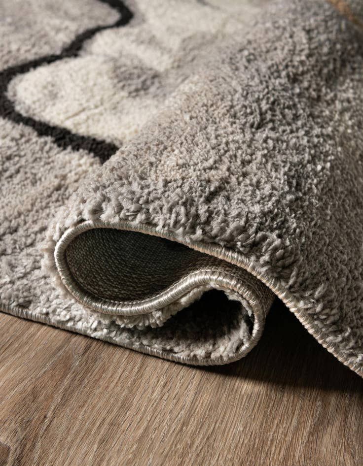 Detail image of 5' x 8' Sepia Rug