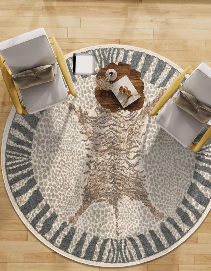 Detail image of 7' 10 x 7' 10 Savannah Round Rug