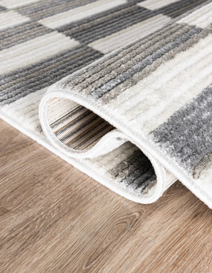 Detail image of 2' x 8' Odyssey Runner Rug